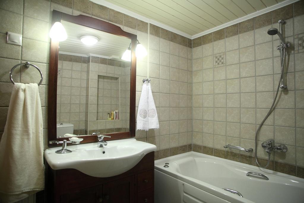 Menelia Cottage Platístoma Habitación foto