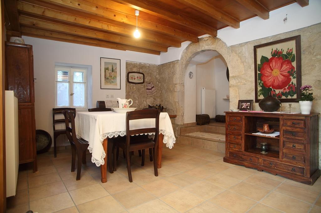 Menelia Cottage Platístoma Habitación foto